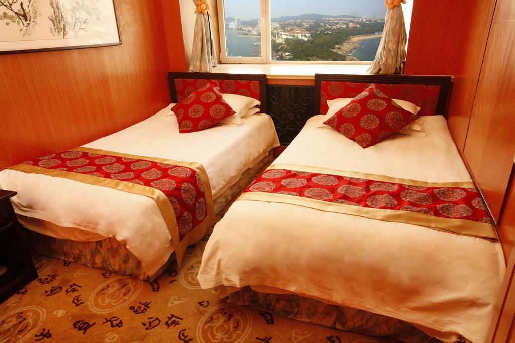 Donghai Grand Hotel Qingdao Zimmer foto